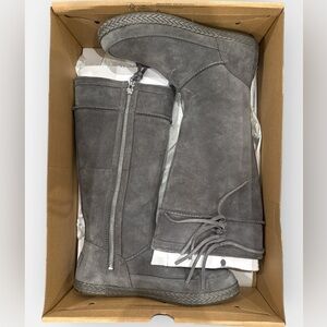 UGG Emerie Knee High Suede Boots Gray Zip Tasseled Boots